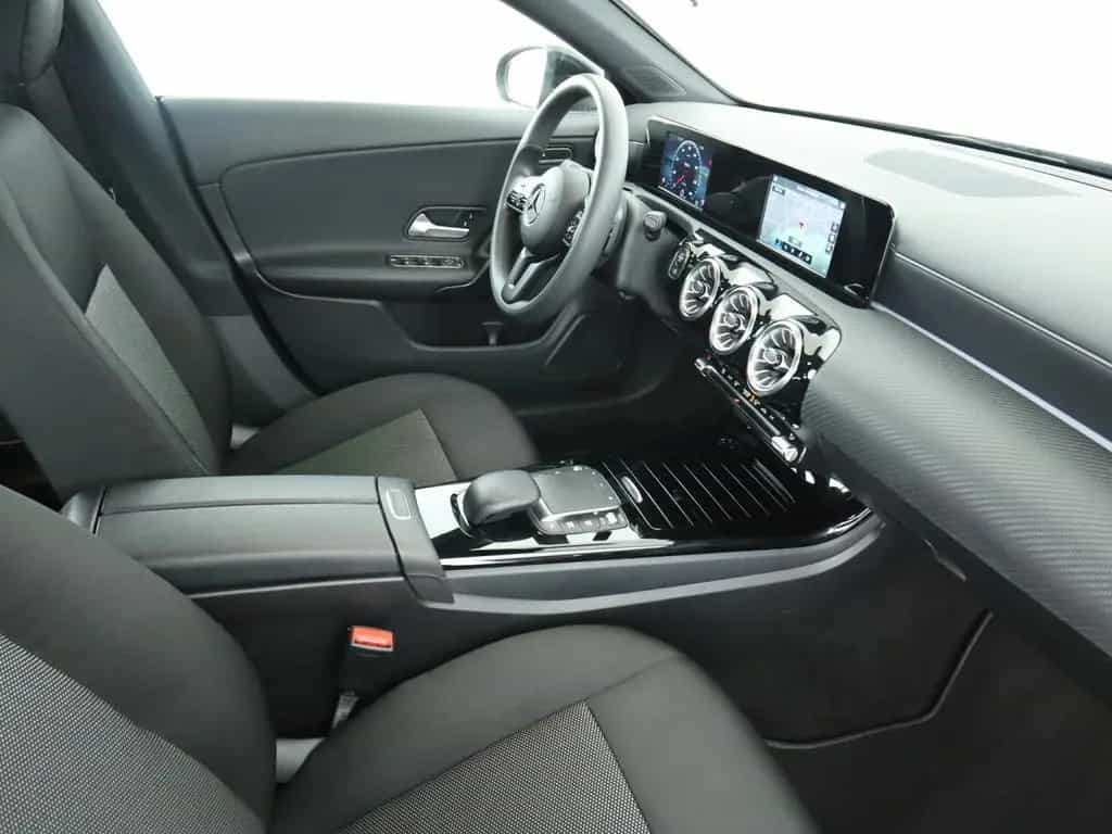 Mercedes-Benz CLA 180 Shooting Brake CLA 180 d SB *LED*Navigation*PTS*Rückfahrkamera* 12/2022-photo-16