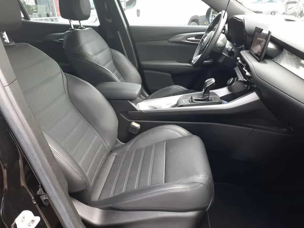 Alfa Romeo Tonale 1.5 Ti VGT DAB Navi Kamera LED SHZ 10/2023-photo-17