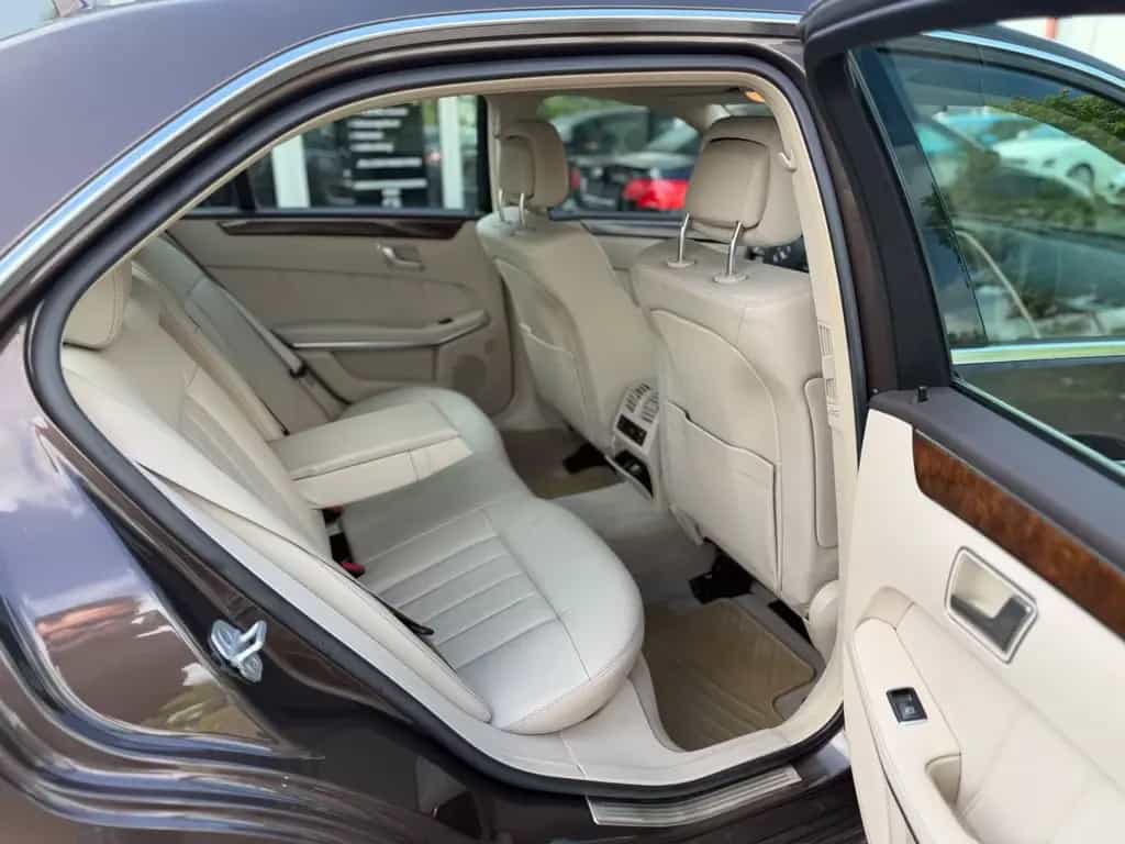 Mercedes-Benz E 500 AVANTGARDE/Wenig KM/1 Hand/GAR/Top Zustand 04/2013-photo-10