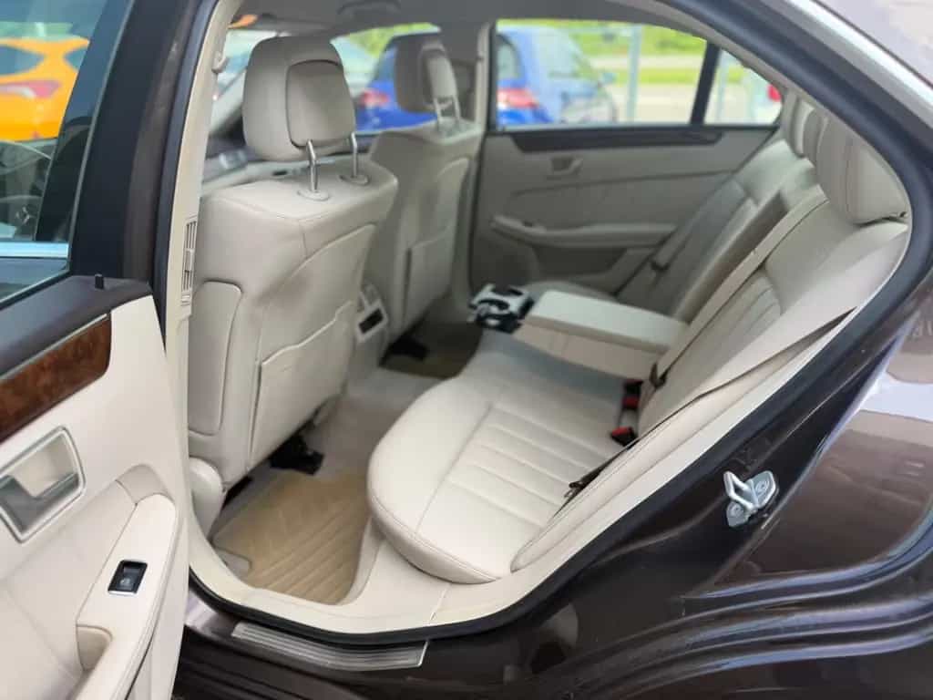 Mercedes-Benz E 500 AVANTGARDE/Wenig KM/1 Hand/GAR/Top Zustand 04/2013-photo-14