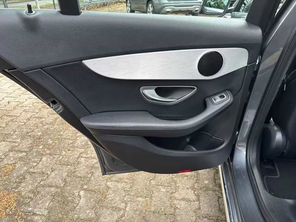 Mercedes-Benz C 180 CGI AVANTGARDE GARMIN AGILITY 08/2017-photo-10
