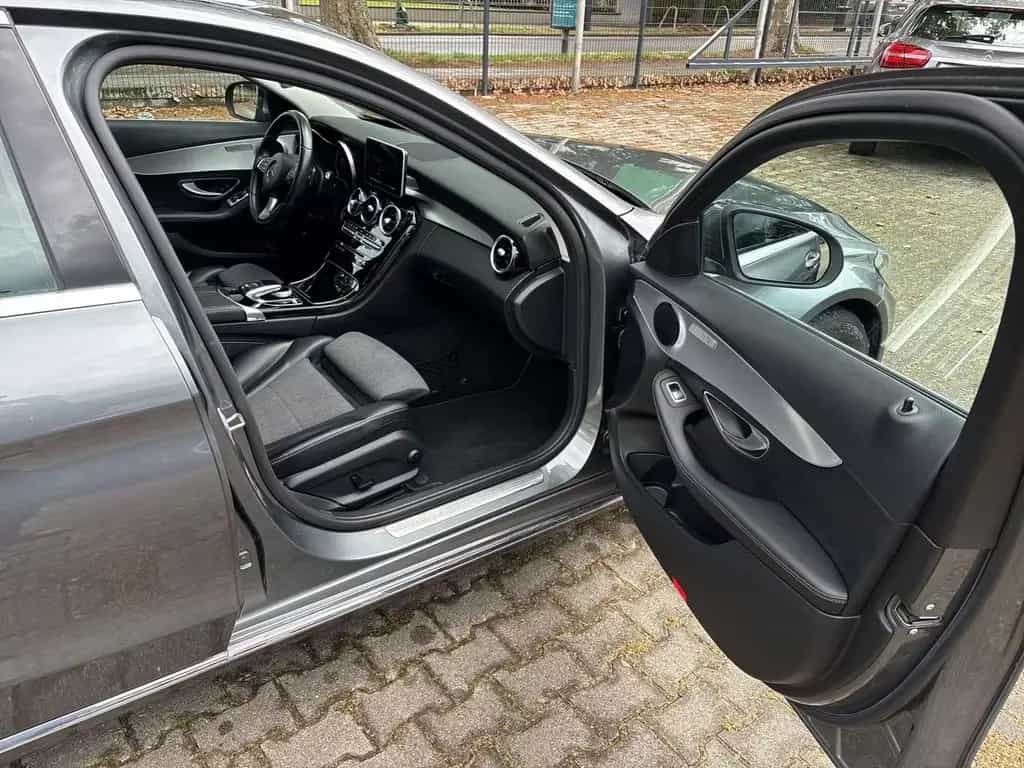 Mercedes-Benz C 180 CGI AVANTGARDE GARMIN AGILITY 08/2017-photo-18