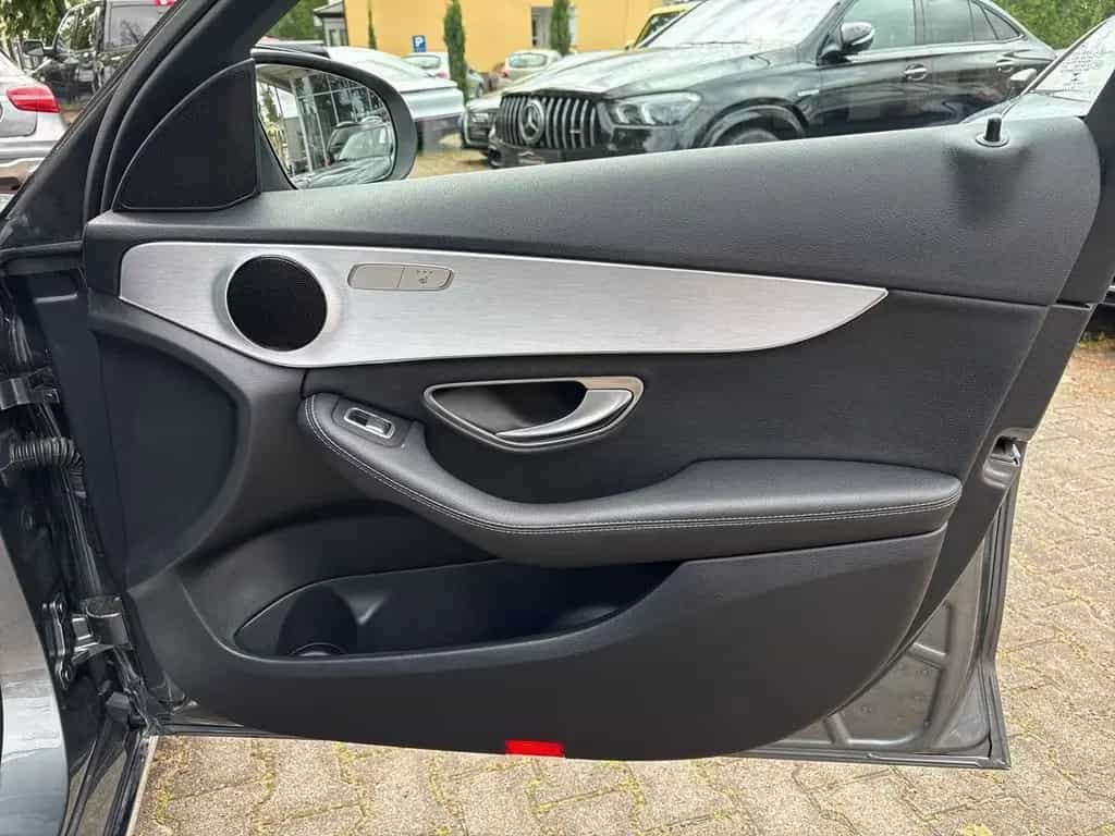 Mercedes-Benz C 180 CGI AVANTGARDE GARMIN AGILITY 08/2017-photo-19