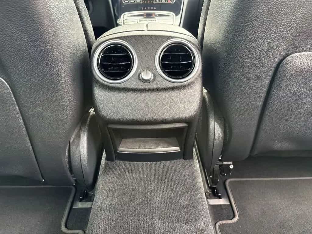 Mercedes-Benz C 180 CGI AVANTGARDE GARMIN AGILITY 08/2017-photo-24
