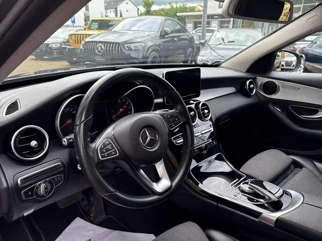 Mercedes-Benz C 180 CGI AVANTGARDE GARMIN AGILITY 08/2017-photo-27