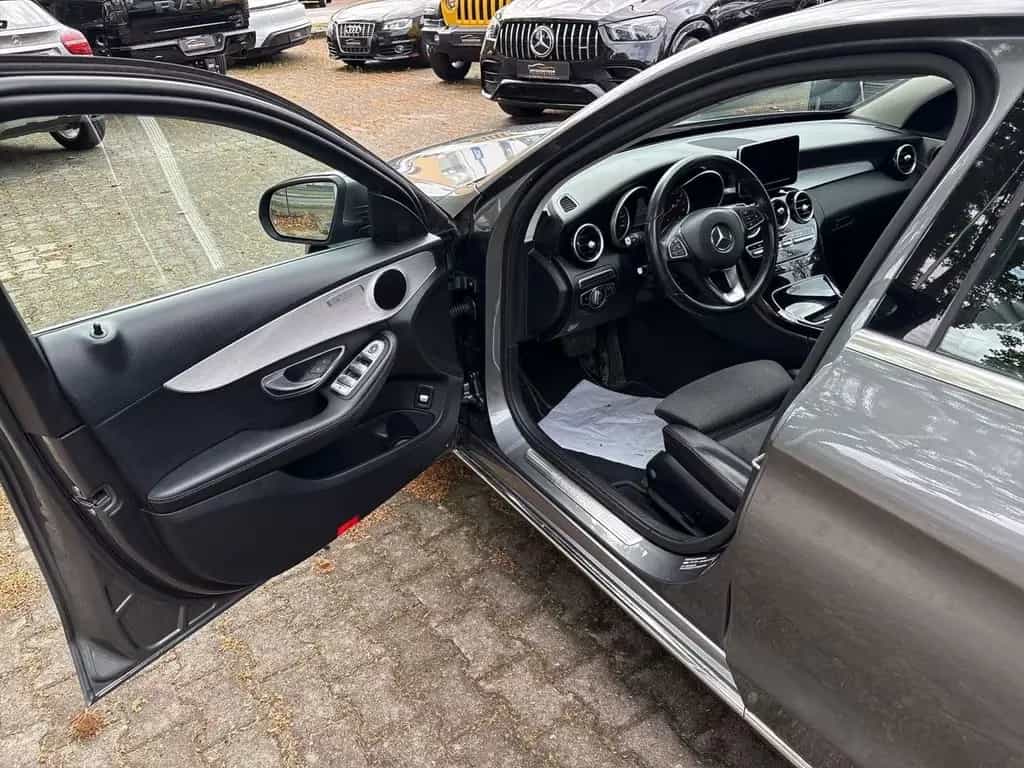 Mercedes-Benz C 180 CGI AVANTGARDE GARMIN AGILITY 08/2017-photo-4