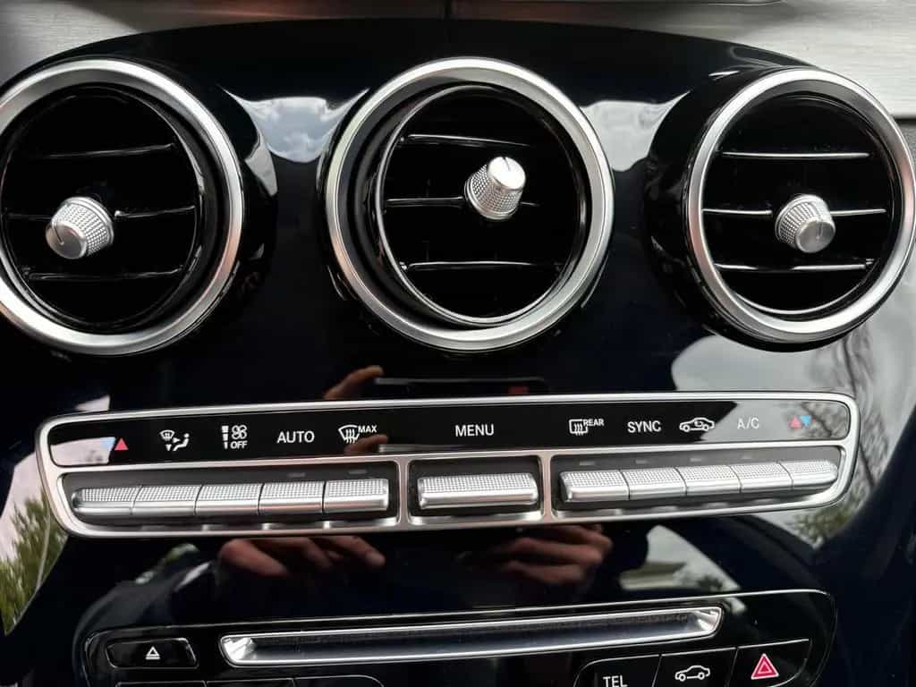Mercedes-Benz C 180 CGI AVANTGARDE GARMIN AGILITY 08/2017-photo-42