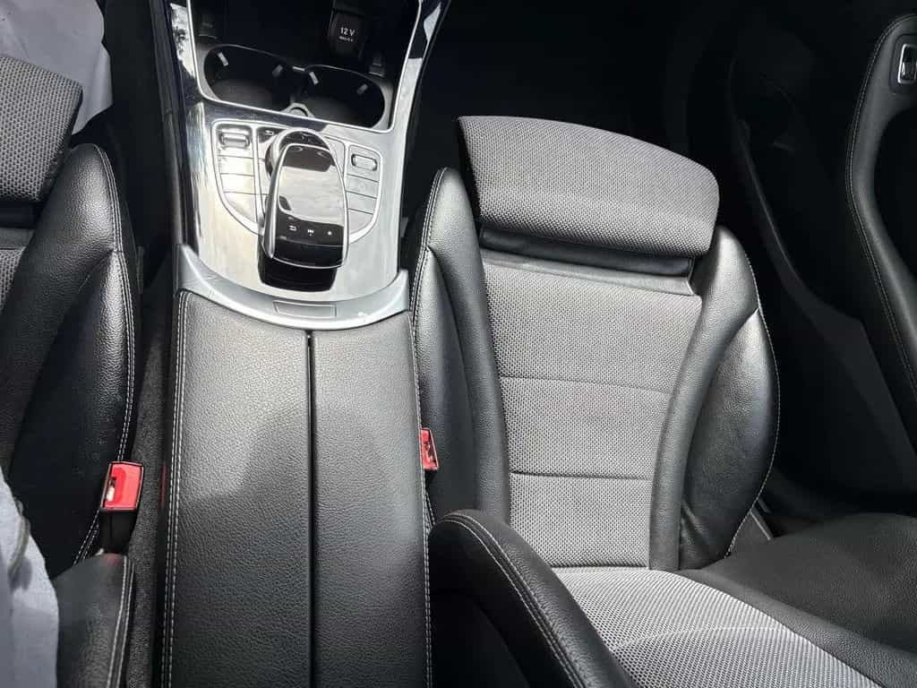Mercedes-Benz C 180 CGI AVANTGARDE GARMIN AGILITY 08/2017-photo-44