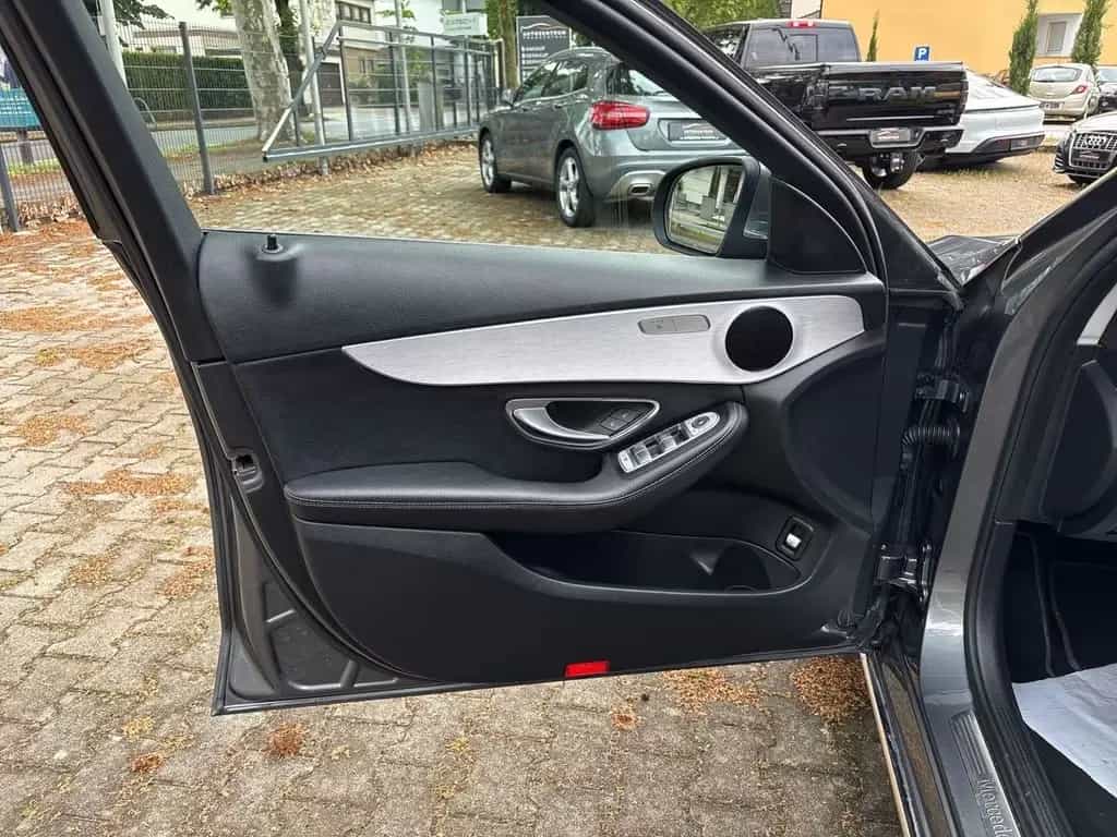 Mercedes-Benz C 180 CGI AVANTGARDE GARMIN AGILITY 08/2017-photo-5