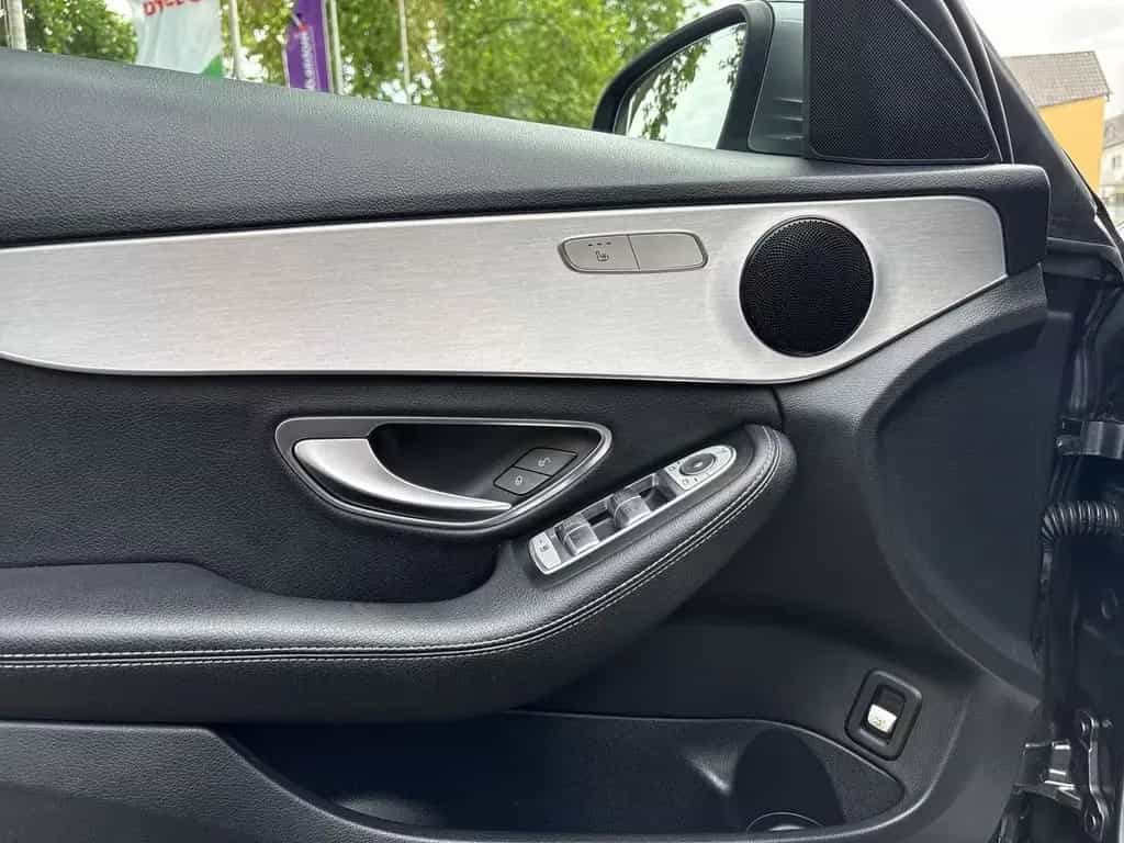 Mercedes-Benz C 180 CGI AVANTGARDE GARMIN AGILITY 08/2017-photo-7