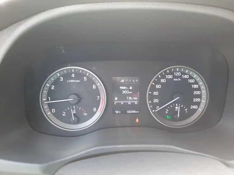 Hyundai TUCSON 1.6 Trend Navi/Sitzh./DAB/Temp./8 fach Al 05/2017-photo-21