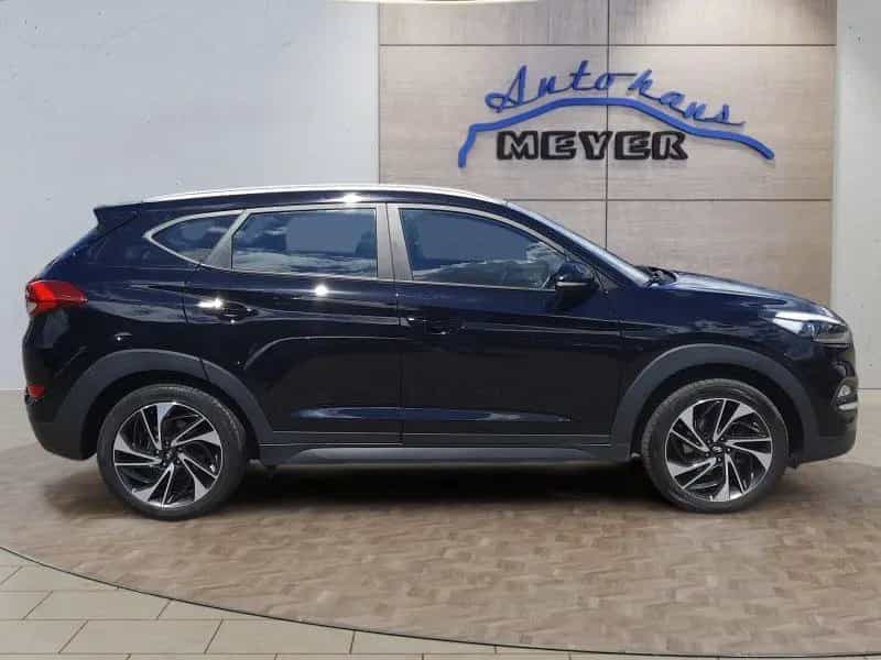 Hyundai TUCSON 1.6 Trend Navi/Sitzh./DAB/Temp./8 fach Al 05/2017-photo-5