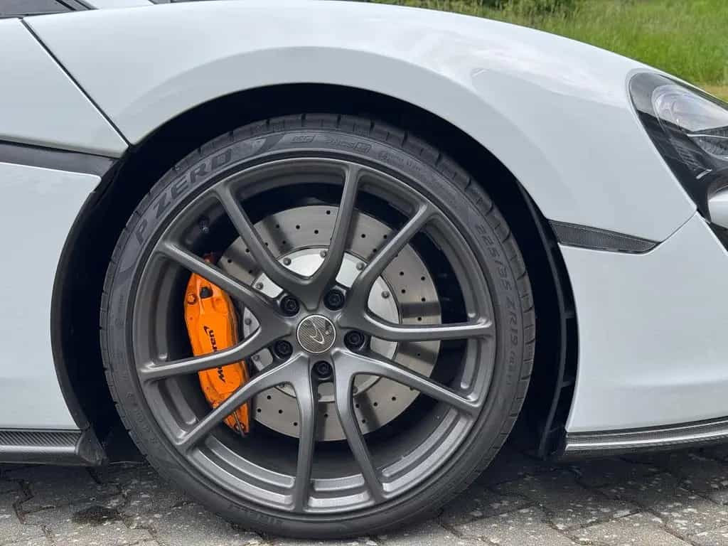 McLaren 570GT I MSO I Full Carbon 10/2018-photo-9