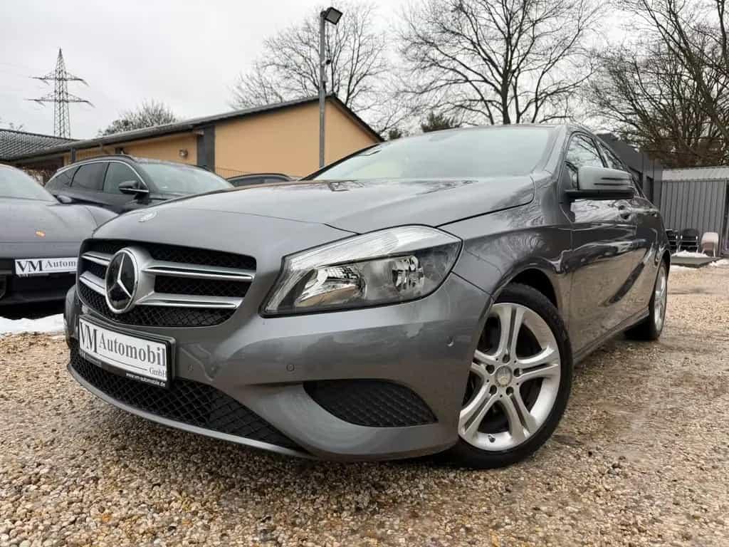 Mercedes-Benz A 180 BlueEfficiency Tempo*Navi*SitzHz. 07/2015-photo-0