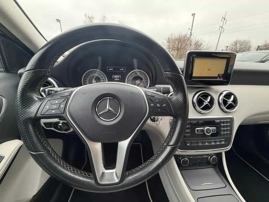 Mercedes-Benz A 180 BlueEfficiency Tempo*Navi*SitzHz. 07/2015-photo-9