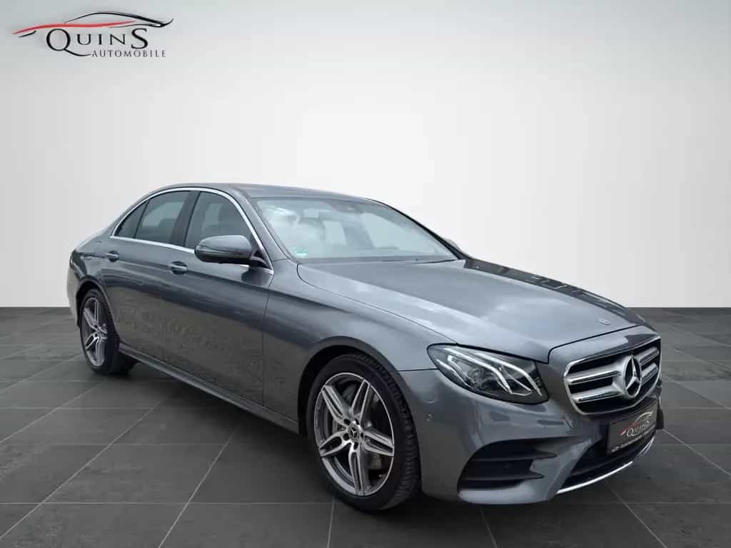 Mercedes-Benz E 300 E Limousine E 300  54628-KM 1-Hand AMG-L 03/2017-photo-0