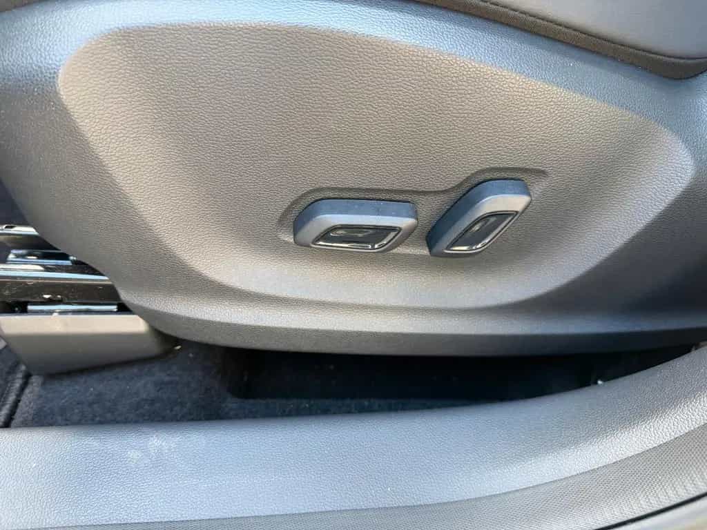 MG ZS Luxury Leder+360°Kamera+LED+Carplay+DAB+TOTW 09/2024-photo-14