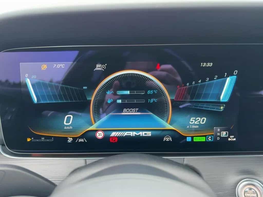 Mercedes-Benz AMG GT GT 43 4M Pano/Massage/Distr/KeyG/V8Style/HUD/Bur 11/2021-photo-17