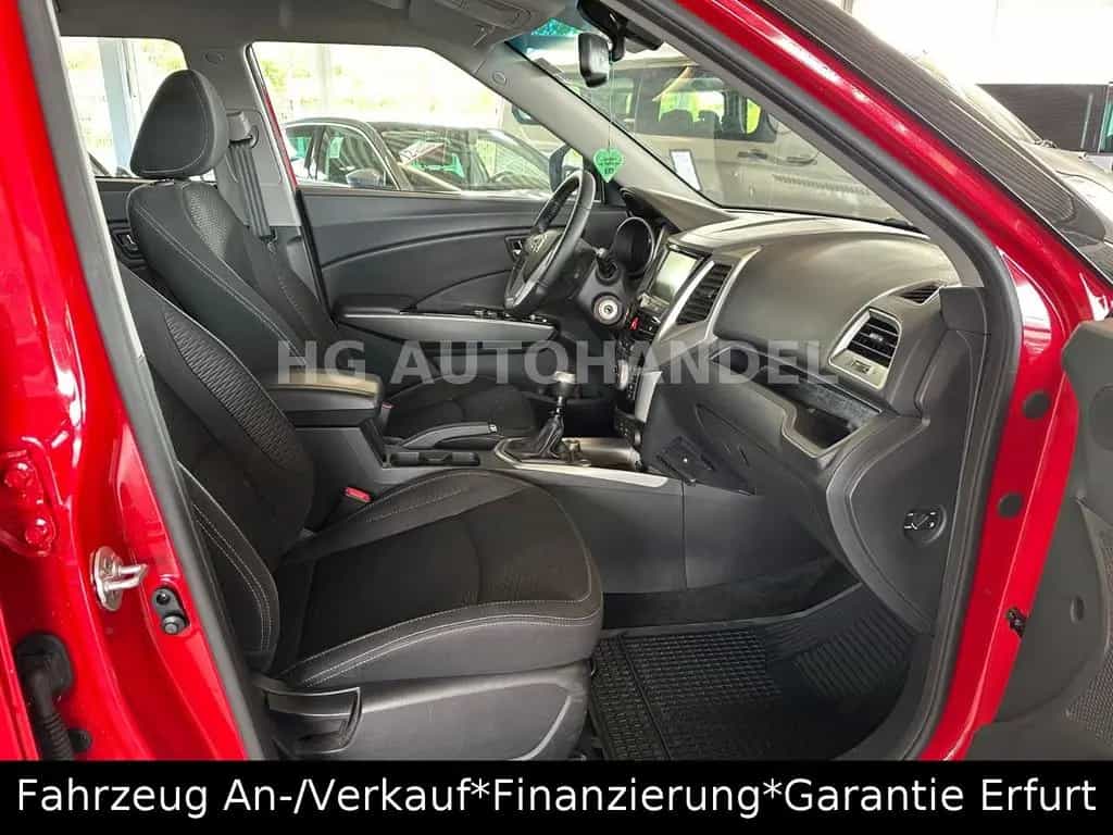 Ssangyong Tivoli 1.6 Scheckheft Kamera Navi 04/2016-photo-16