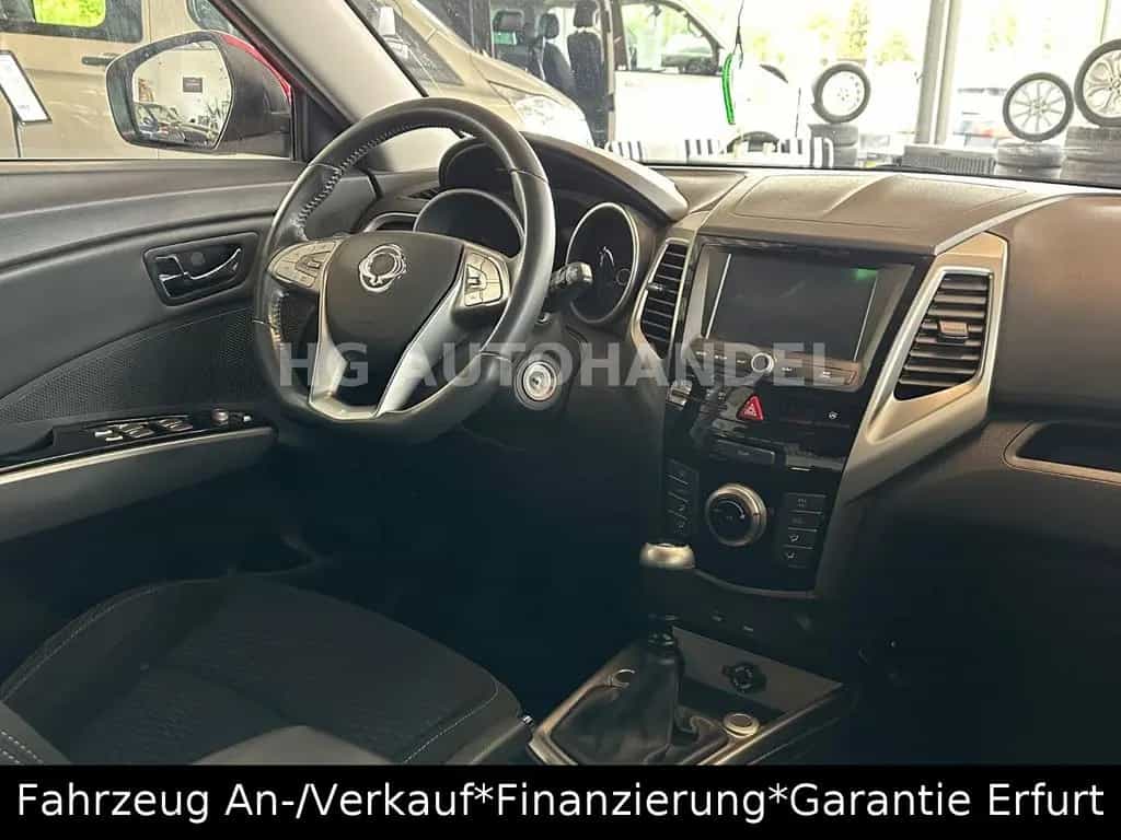Ssangyong Tivoli 1.6 Scheckheft Kamera Navi 04/2016-photo-19