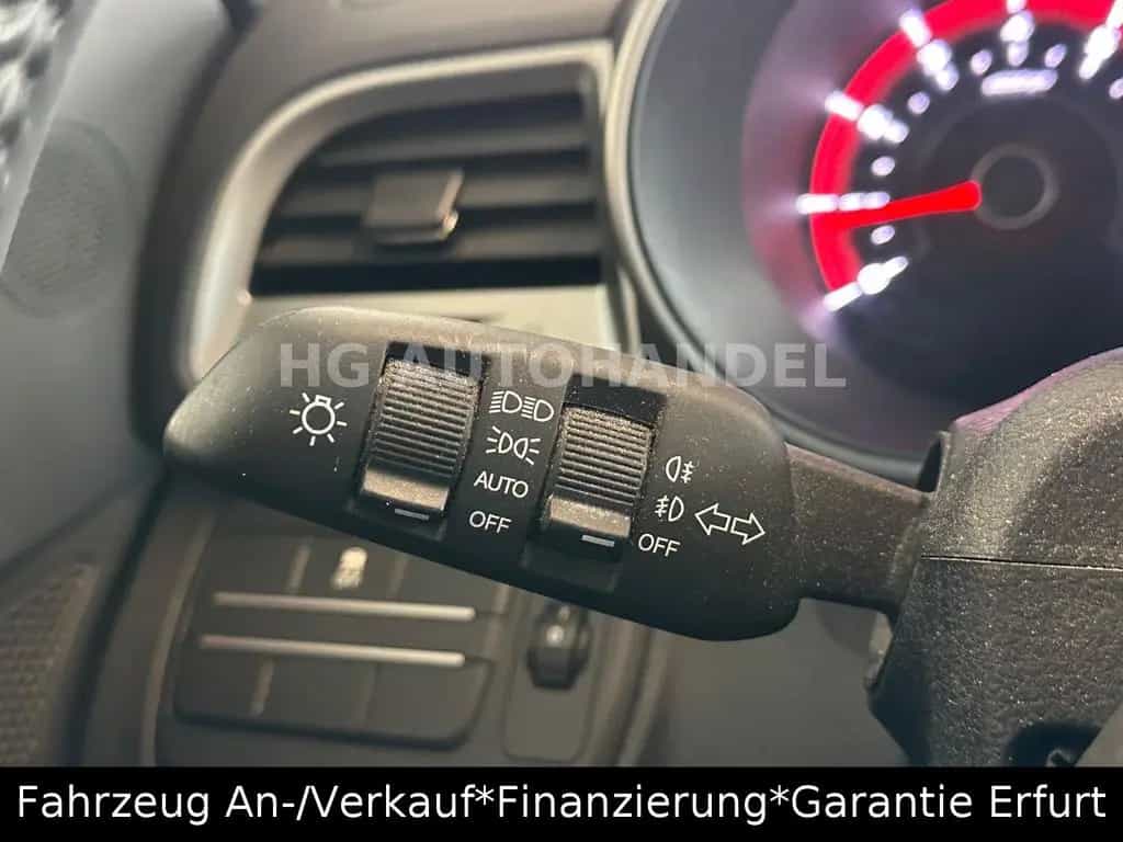 Ssangyong Tivoli 1.6 Scheckheft Kamera Navi 04/2016-photo-21