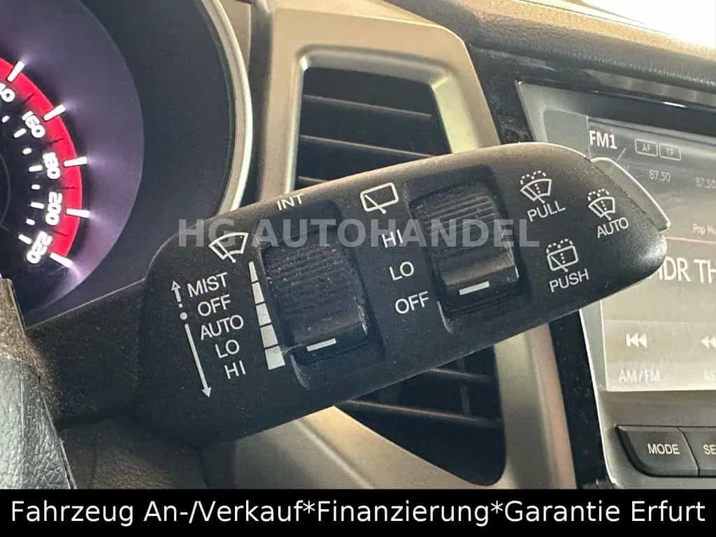 Ssangyong Tivoli 1.6 Scheckheft Kamera Navi 04/2016-photo-22