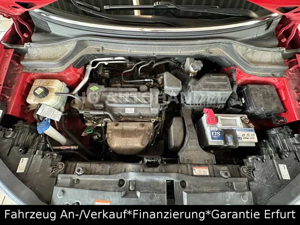 Ssangyong Tivoli 1.6 Scheckheft Kamera Navi 04/2016-photo-34