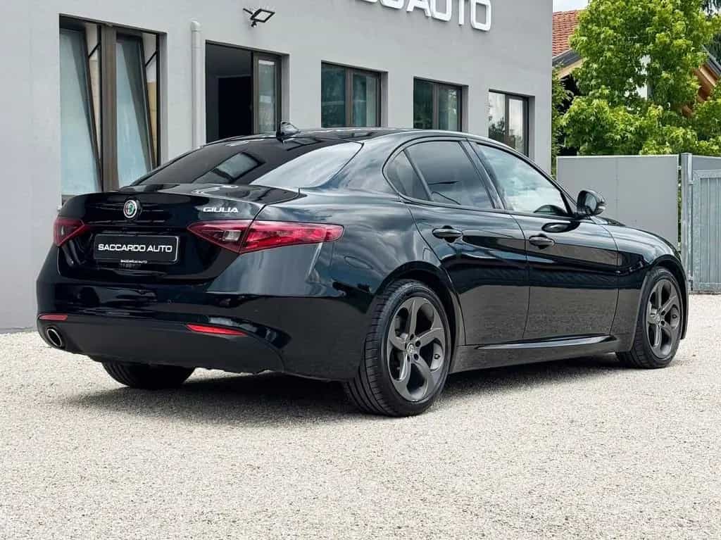 Alfa Romeo Giulia 2.2 Super 160cv AT8 | PREZZO P 02/2020-photo-1