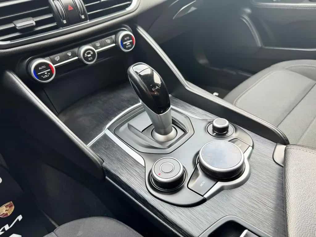 Alfa Romeo Giulia 2.2 Super 160cv AT8 | PREZZO P 02/2020-photo-12