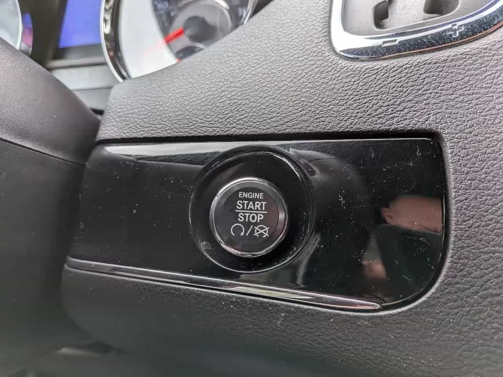 Lancia Voyager S 7-Sitze DVD Xenon TÜV-Neu+Garantie 05/2015-photo-17