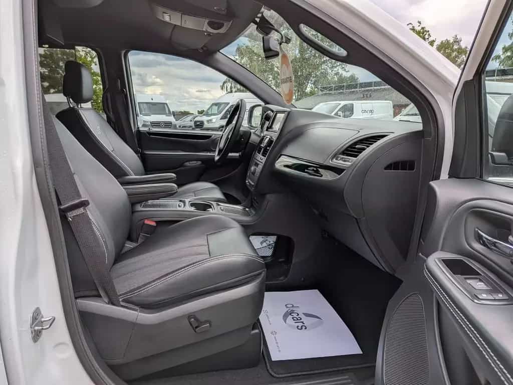 Lancia Voyager S 7-Sitze DVD Xenon TÜV-Neu+Garantie 05/2015-photo-9