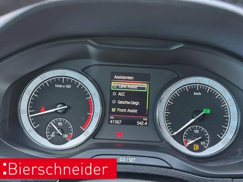 Skoda Karoq 1.5 TSI DSG Clever AHK LED NAVI SHZ PARKP 03/2022-photo-16