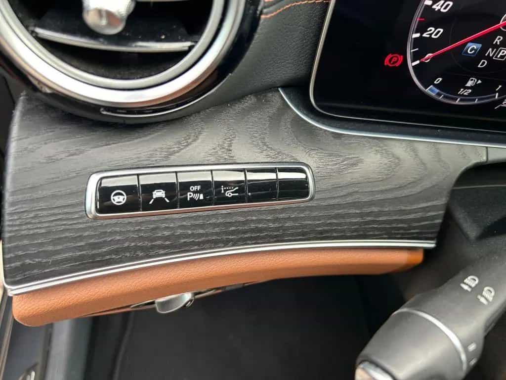Mercedes-Benz E 400 d 4Matic 9G-TRONIC AMG Line 01/2020-photo-16