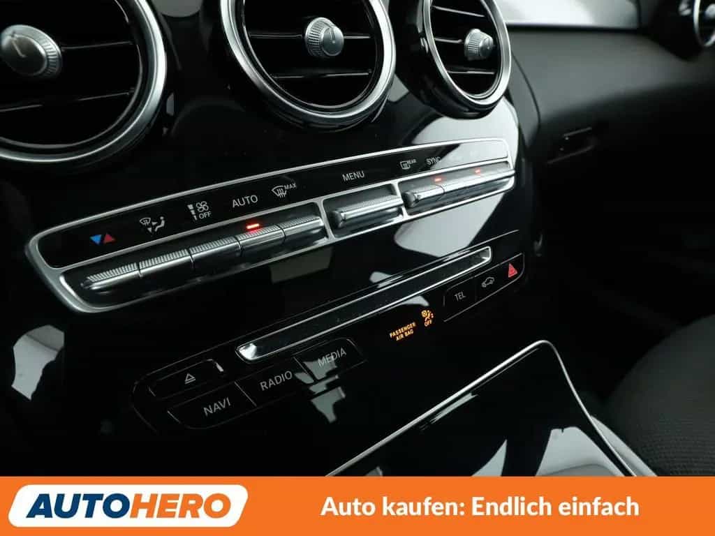 Mercedes-Benz C 250 Avantgarde Aut.*NAV*HUD*TEMP*CAM*PDC*SHZ* 09/2017-photo-23