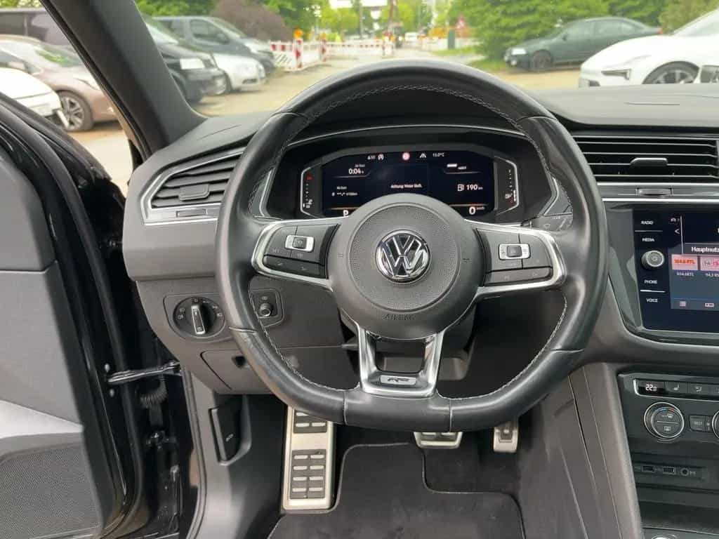 Volkswagen Tiguan Highline 4Motion +PANO+LED+AHK+ 05/2020-photo-12