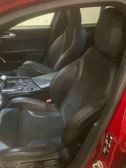 Alfa Romeo Giulia Quadrifoglio 2.9 T V6 Schalter 06/2017-photo-24