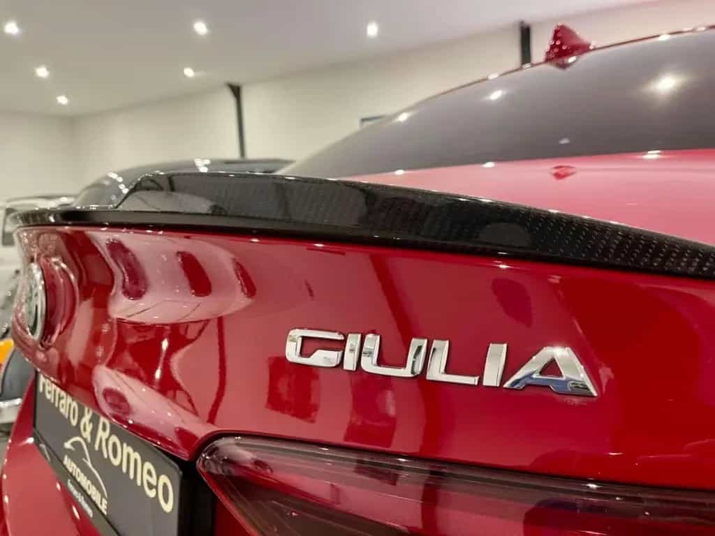 Alfa Romeo Giulia Quadrifoglio 2.9 T V6 Schalter 06/2017-photo-3