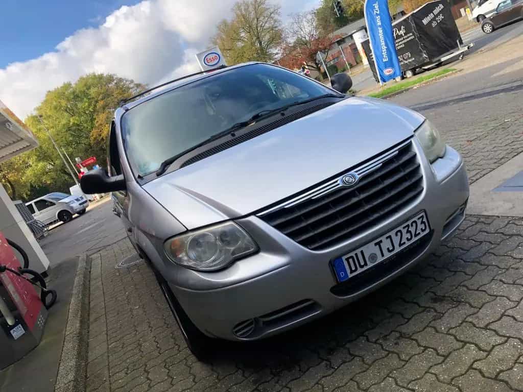 Chrysler Voyager SE 2.8 CRD Autom. SE 04/2004-photo-1