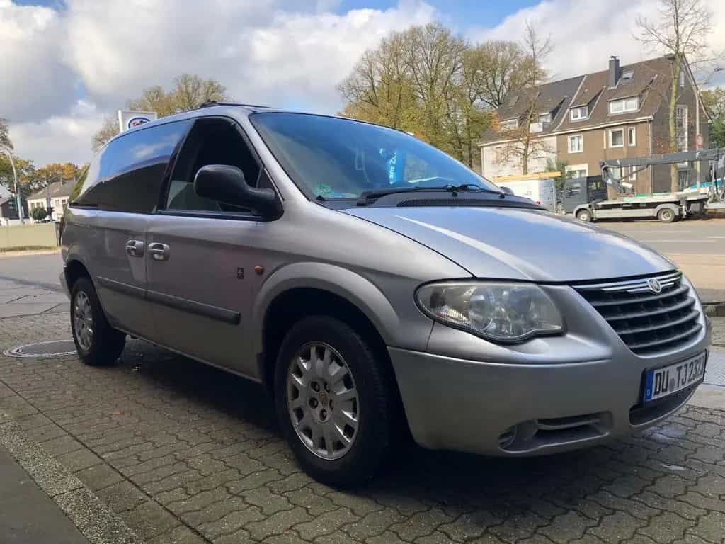 Chrysler Voyager SE 2.8 CRD Autom. SE 04/2004-photo-2