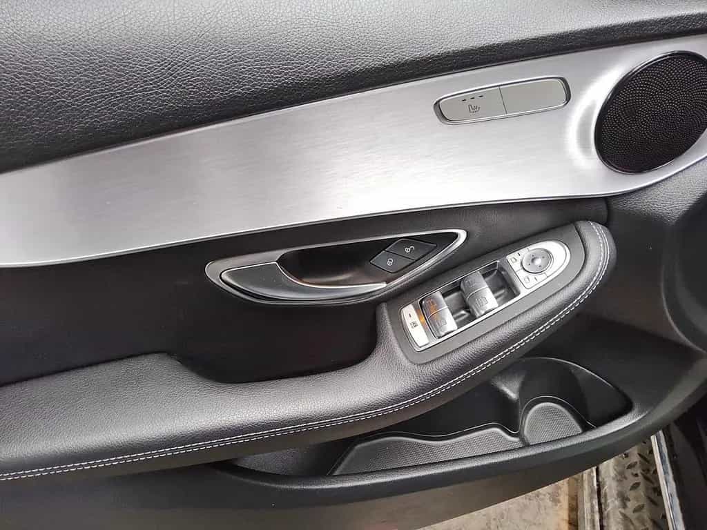 Mercedes-Benz C 200 T Avantgarde T-Leder Navi LED Kamera 08/2019-photo-8