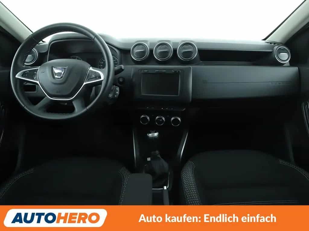 Dacia Duster 1.3 TCe Anniversary*NAVI*360°*PDC*SHZ* 12/2019-photo-11