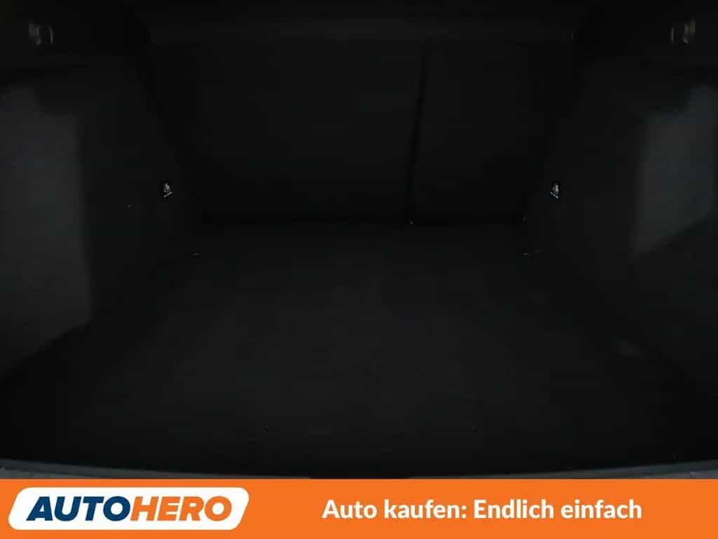 Dacia Duster 1.3 TCe Anniversary*NAVI*360°*PDC*SHZ* 12/2019-photo-17