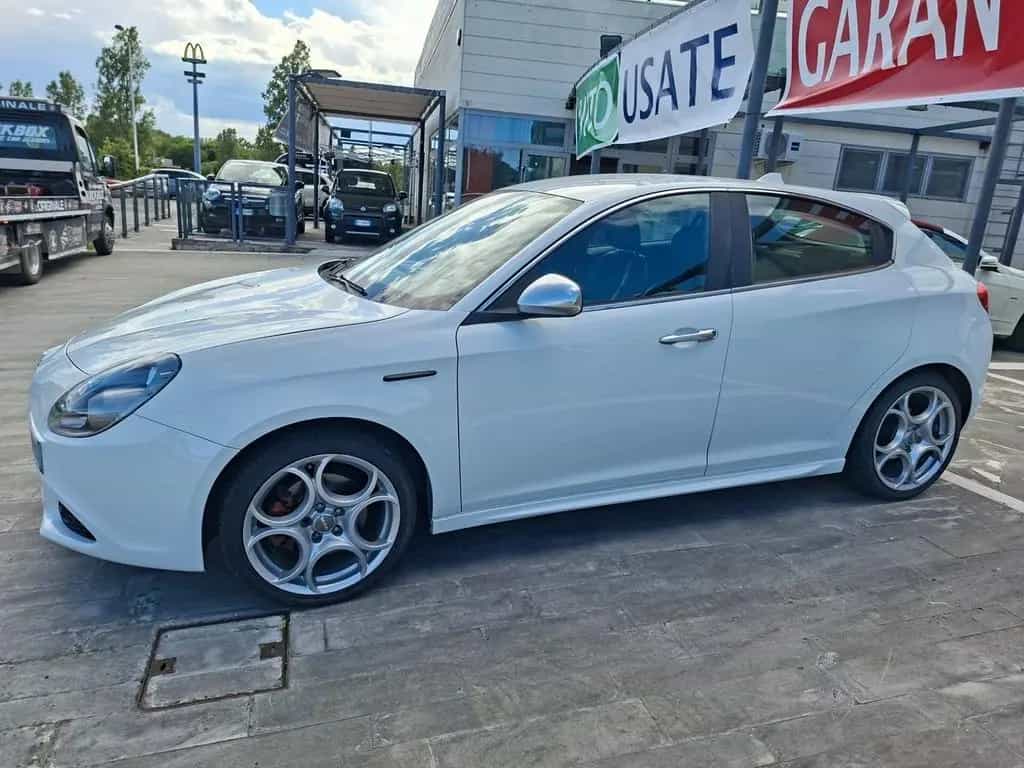 Alfa Romeo Giulietta 1.4 Turbo MultiAir Progress 11/2010-photo-1