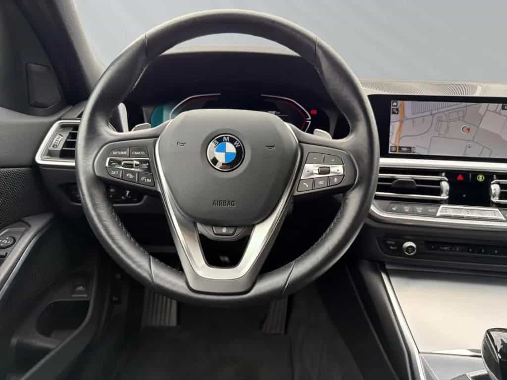 BMW 320 d touring HiFi Stop&Go Panorama Lenkradheizu 02/2022-photo-11