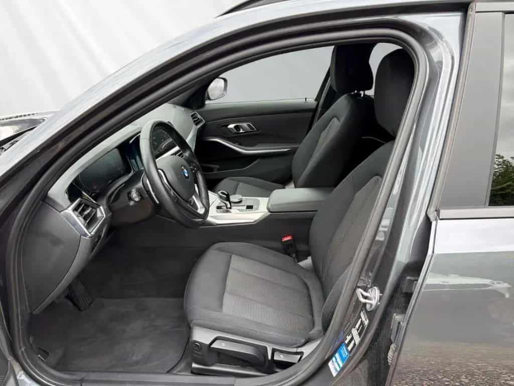 BMW 320 d touring HiFi Stop&Go Panorama Lenkradheizu 02/2022-photo-7