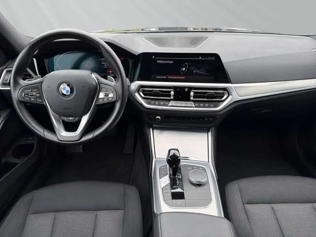 BMW 320 d touring HiFi Stop&Go Panorama Lenkradheizu 02/2022-photo-9