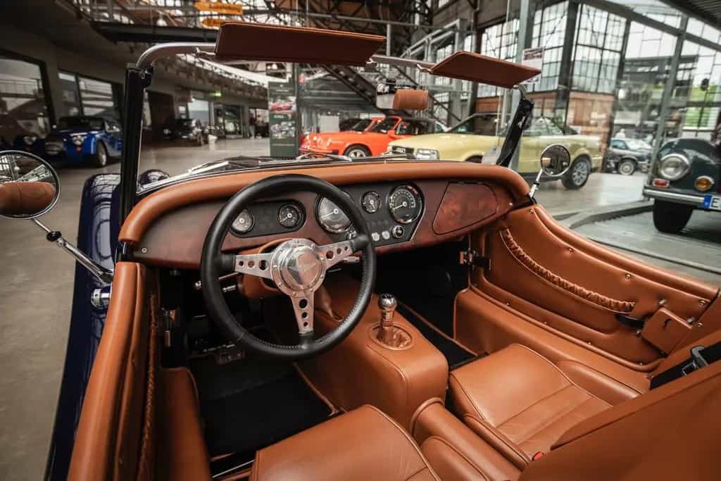 Morgan Plus 4 2.0 - 1. HD - 110th - SHZ - Sonderfarbe 07/2020-photo-27
