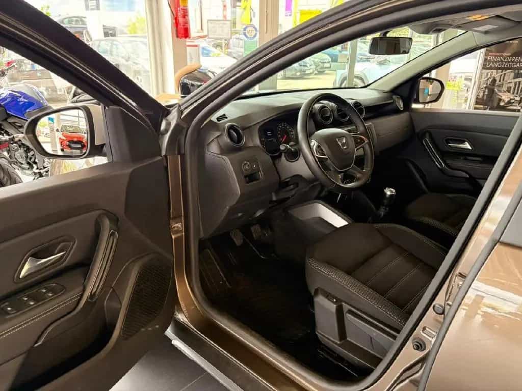 Dacia Duster II Adventure 4WD, Kamera, SZH, AHK, Klima 09/2019-photo-15
