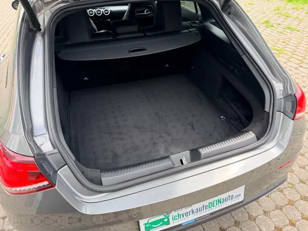 Mercedes-Benz CLA 250 Shooting Brake AMG Line LED*PDC*Navi uvm 12/2019-photo-28