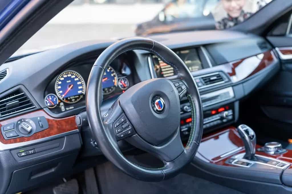 ALPINA B5 4.4 V8 Bi-Turbo - 600 PS, sehr selten 03/2017-photo-2